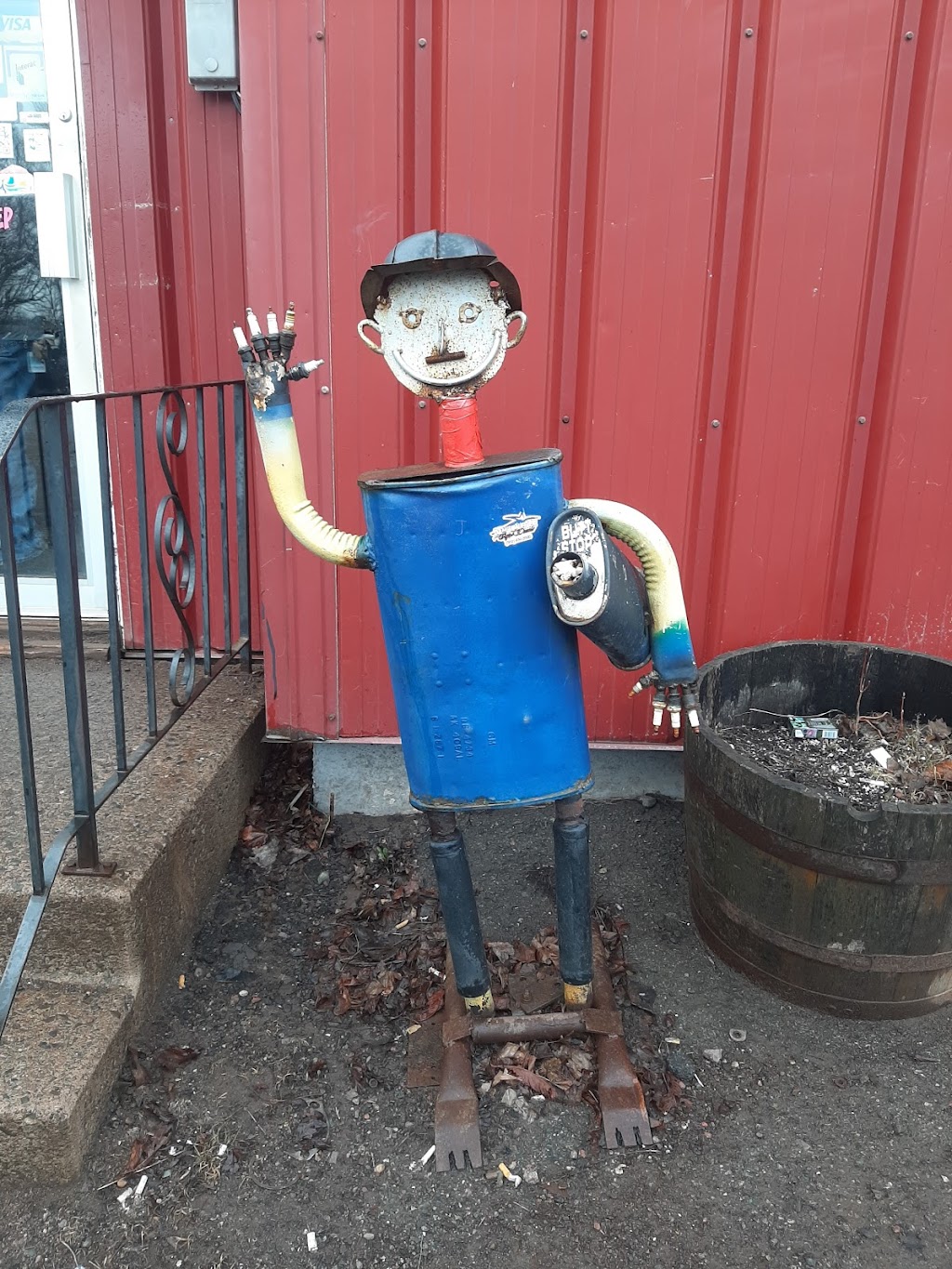 Dans Muffler | 11 Noonan St, Summerside, PE C1N 2R8, Canada | Phone: (902) 436-3500
