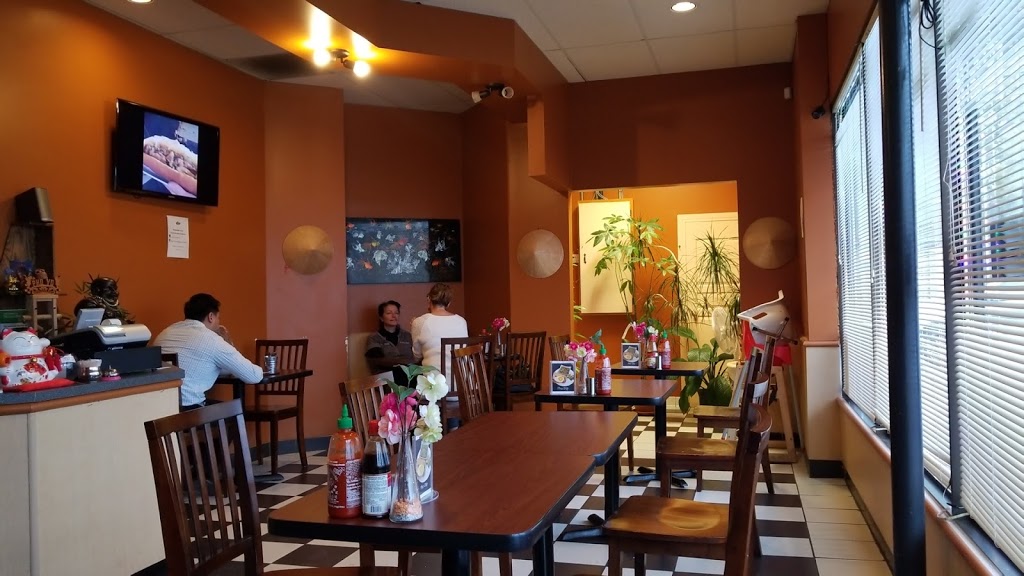 Pho Yo Vietnamese Cuisine | B, 513 Saint Marys Road, Winnipeg, MB R2M 3L2, Canada | Phone: (204) 615-0234