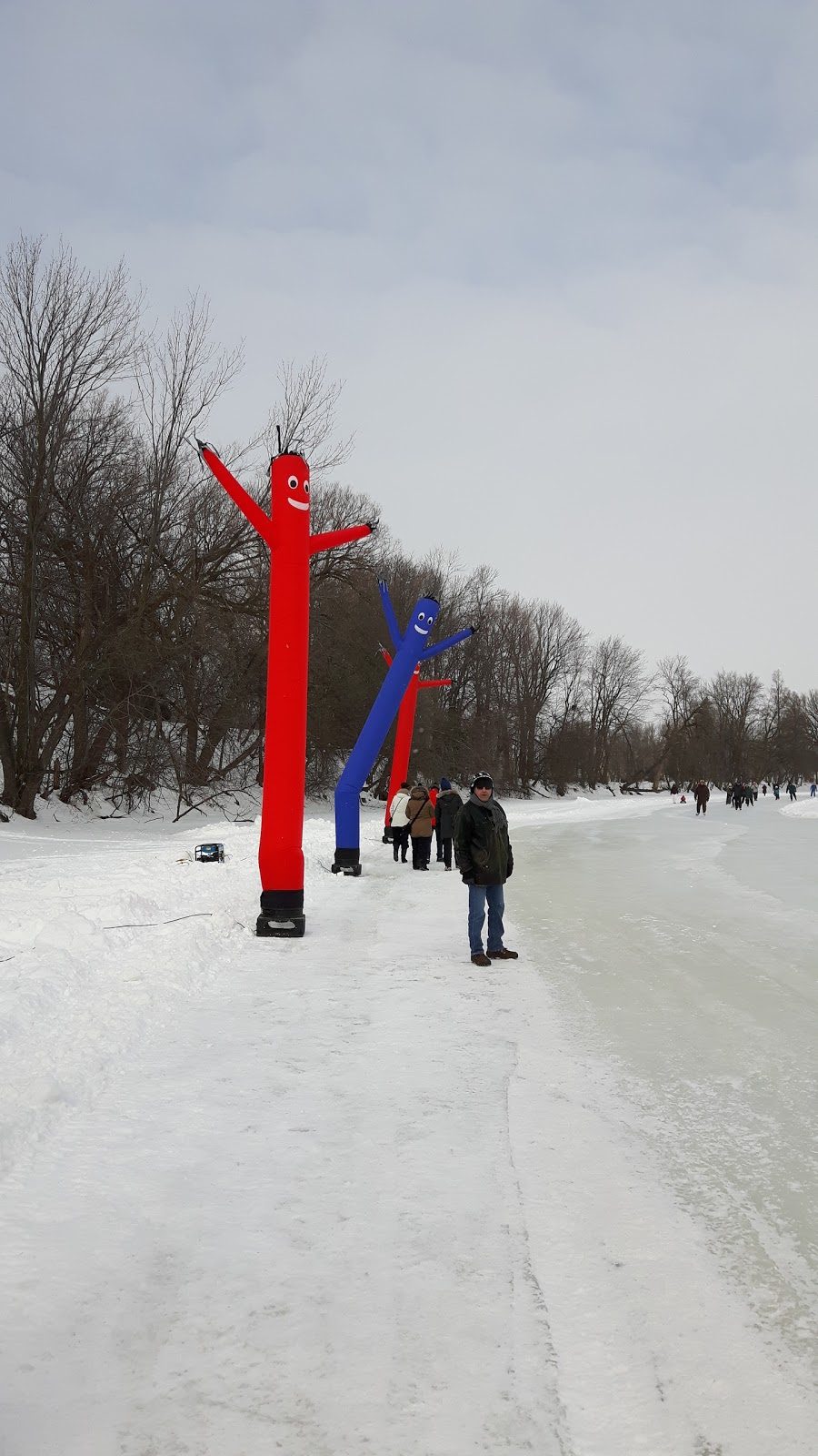 Parc des Champs Élysées | 44 Avenue des Champs Élysées, Notre-Dame-des-Prairies, QC J6E 7J9, Canada | Phone: (450) 271-5271