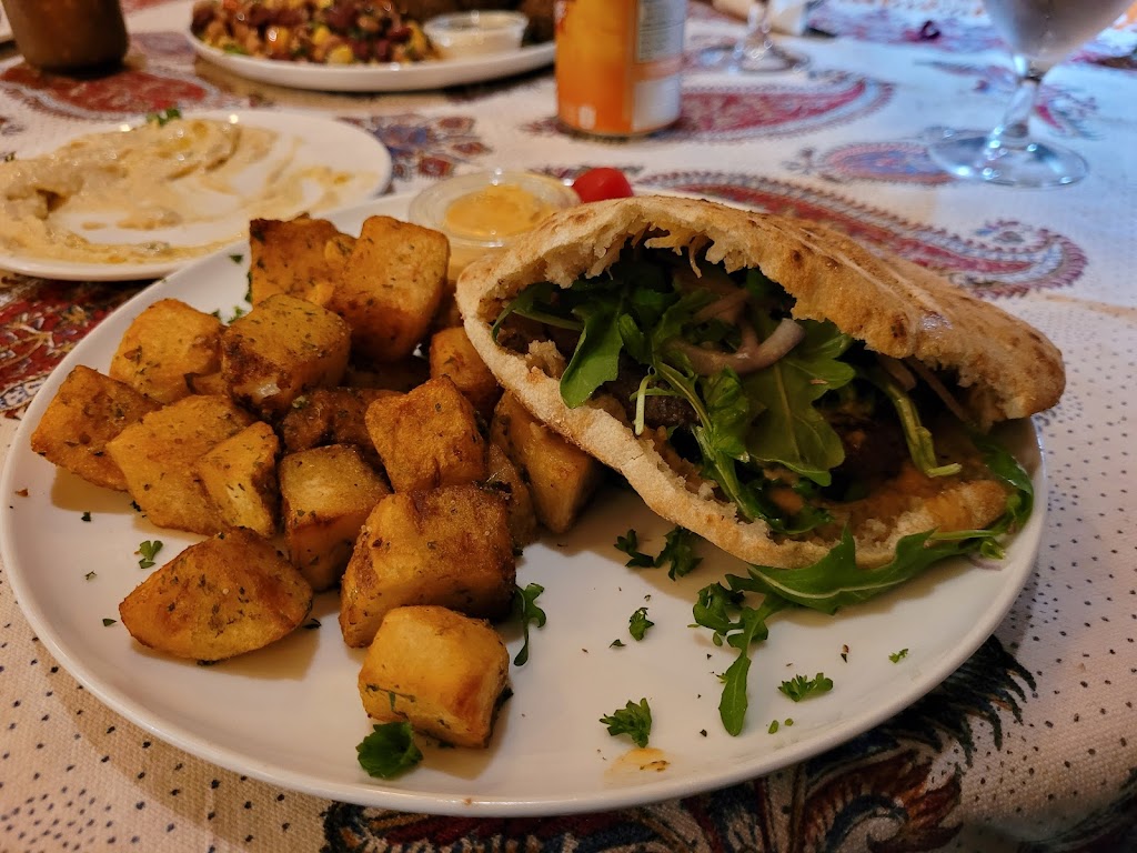 Baba Hamdi cuisine égyptienne | 77-A Bd Saint-Jean-Baptiste, Châteauguay, QC J6J 3H7, Canada | Phone: (450) 699-0123