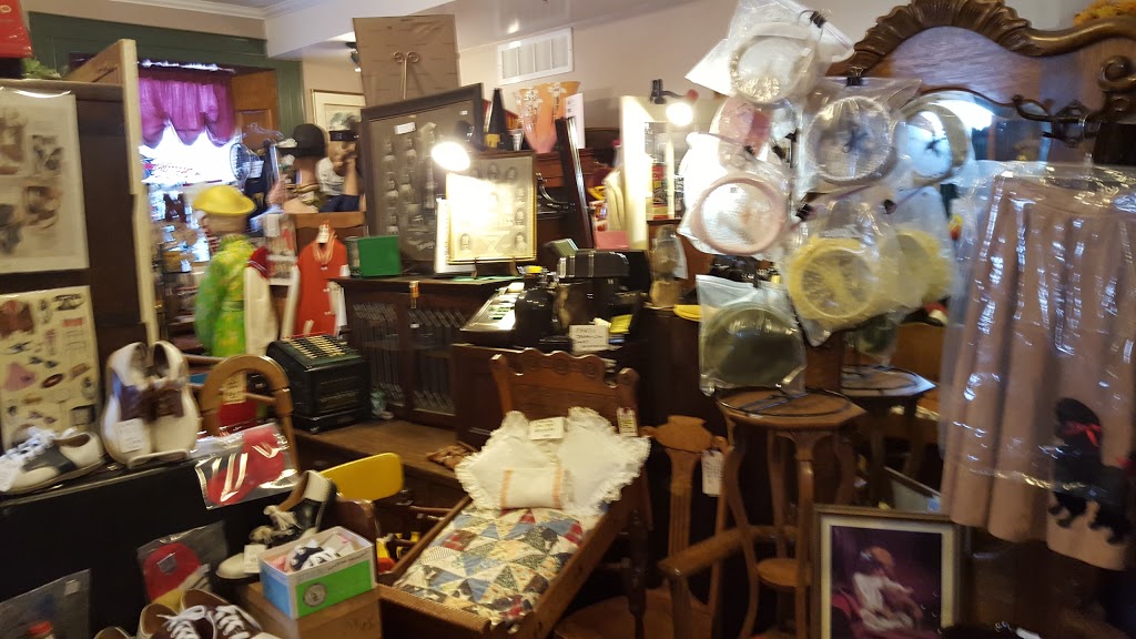 Carousel Antiques | 9619 ON-15, Beckwith, ON K0G, Canada | Phone: (613) 284-2695