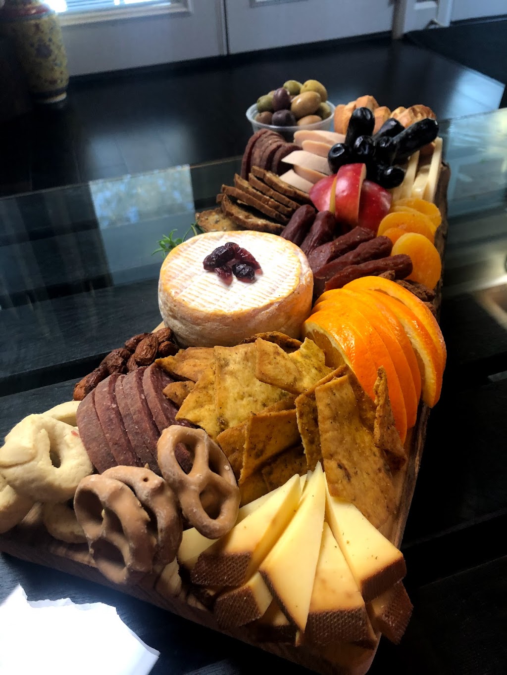 Charcuterie by IM | 5 Dunham Crescent, Aurora, ON L4G 2V3, Canada | Phone: (647) 870-8529