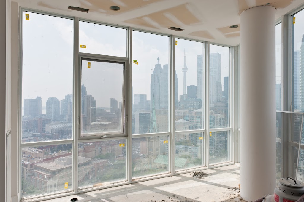 Revolution Realty | 1235 Bay St. #700, Toronto, ON M5R 3K4, Canada | Phone: (647) 556-4555