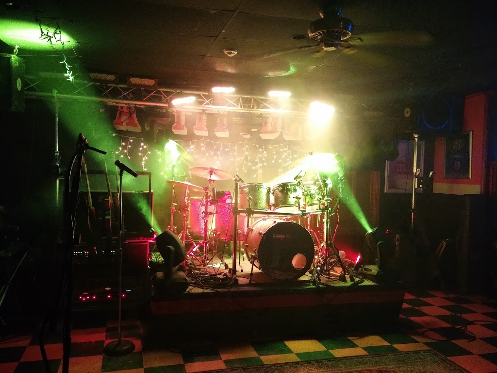 Attitudes Bar and Grill | 616 West Ave #102, Lockport, NY 14094, USA | Phone: (716) 434-5328
