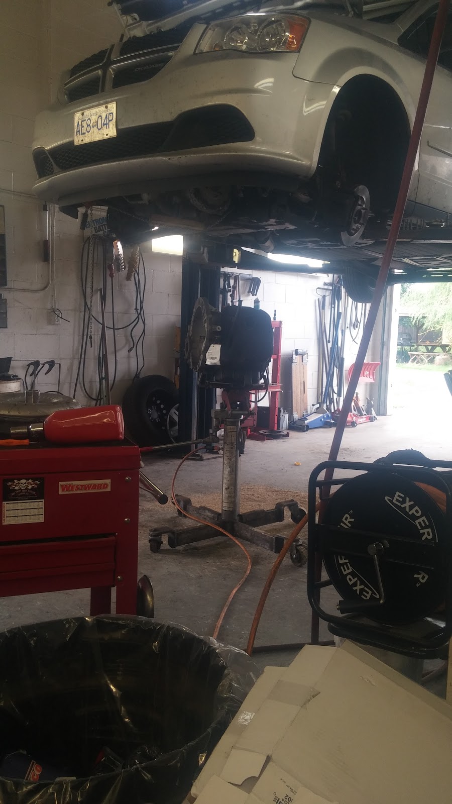 Hartleys/Ts pitstop auto repair | 4693 Cumberland Rd/865 8th st Cumberland, Courtenay, BC V0R 1S0, Canada | Phone: (250) 792-5243
