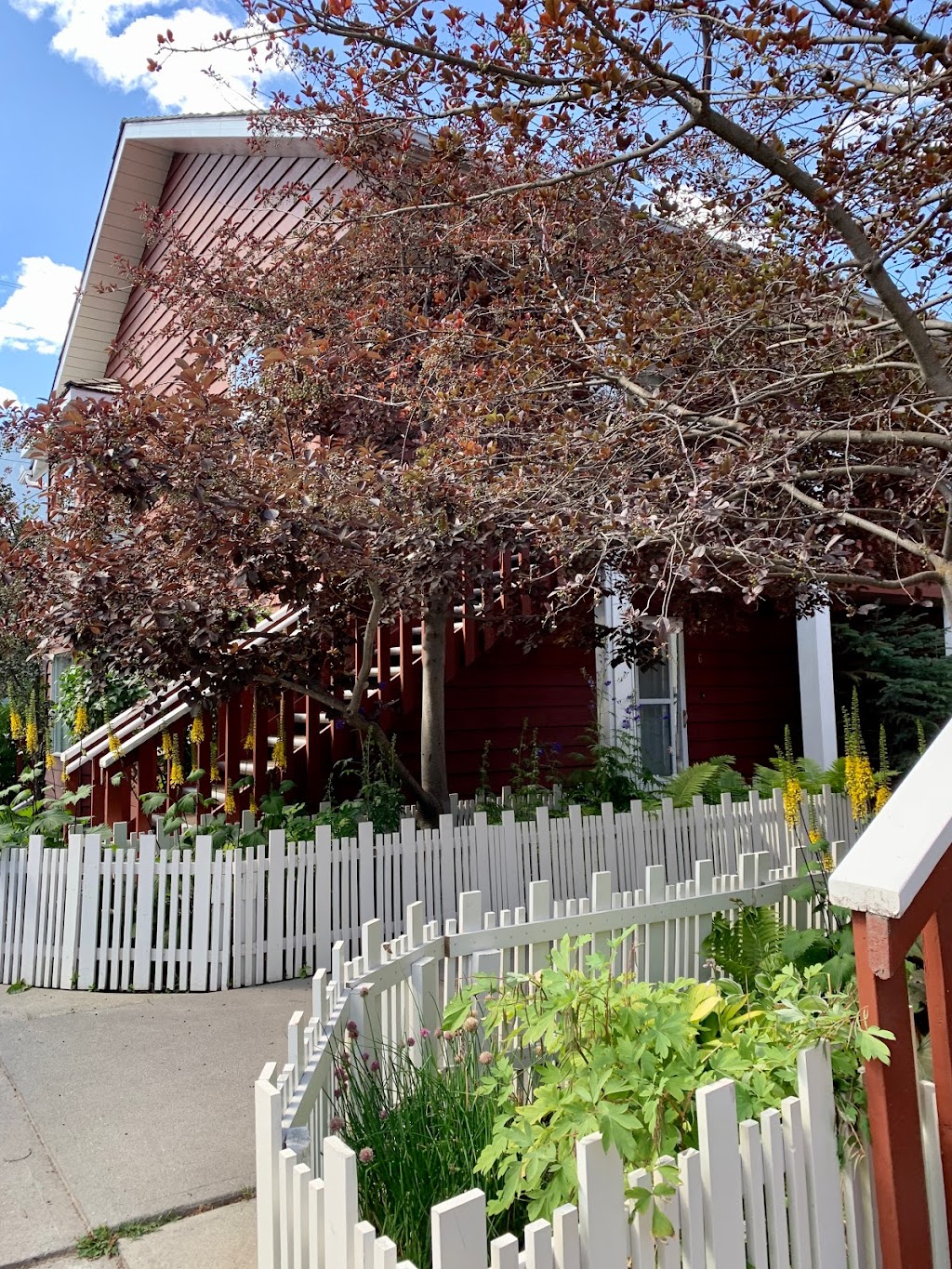 St. Michaels Anglican Church | 709 7 St, Canmore, AB T1W 2C3, Canada | Phone: (403) 678-5191