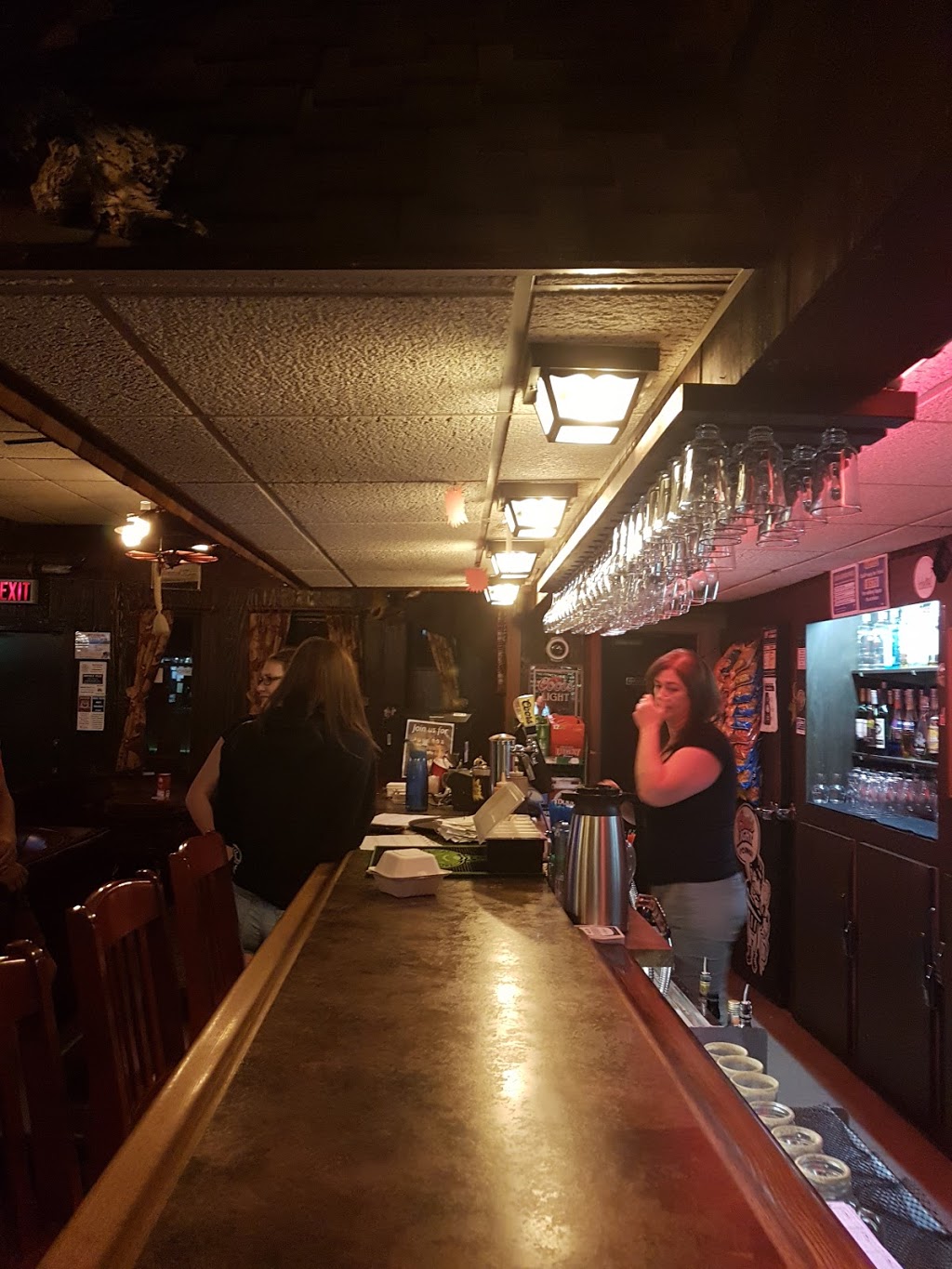 Wheatsheaf pub and liquor store | 1866 Cedar Rd, Nanaimo, BC V9X 1L7, Canada | Phone: (250) 722-3141