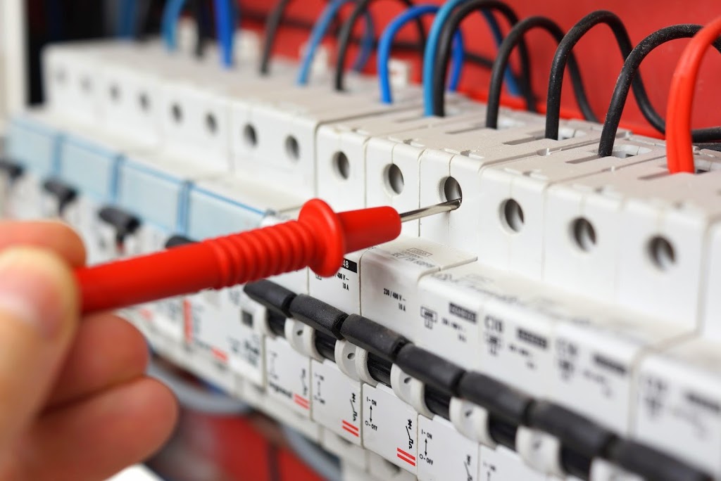Toronto Wiring | 15 La Rose Ave, Etobicoke, ON M9P 1A7, Canada | Phone: (647) 847-6252