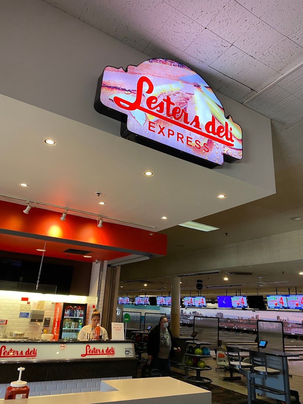 Lesters Deli Express | 222 Mnt de Liesse, Saint-Laurent, QC H4T 1N8, Canada | Phone: (514) 737-1114