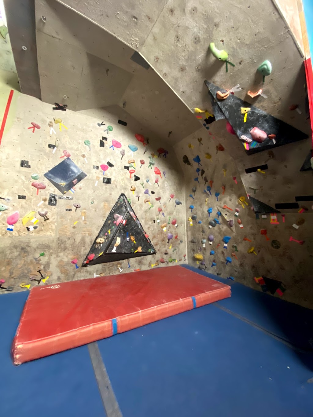 Of Rock and Chalk | 482 Ontario St, Newmarket, ON L3Y 2K7, Canada | Phone: (905) 895-7625
