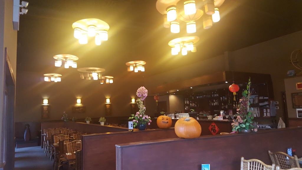 Chili Island Chinese & Thai | 4600 130 Ave SE, Calgary, AB T2Z 0C2, Canada | Phone: (403) 726-0733