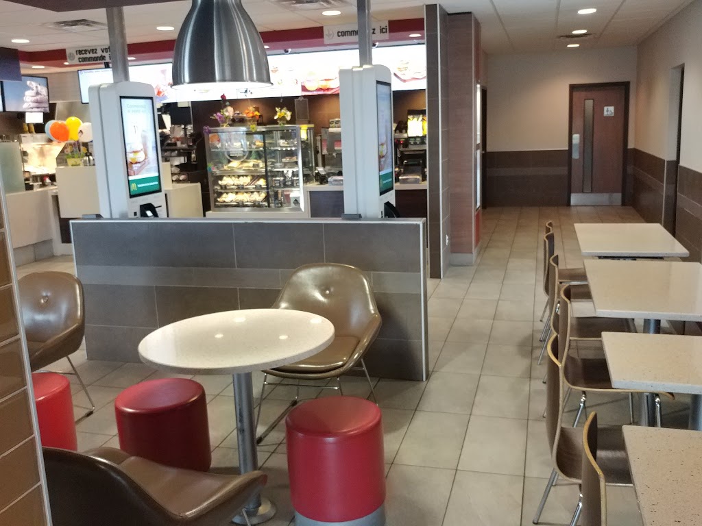 McDonalds | 4585 Boul Gene-H.-Kruger, Trois-Rivières, QC G9A 4N4, Canada | Phone: (819) 375-8202