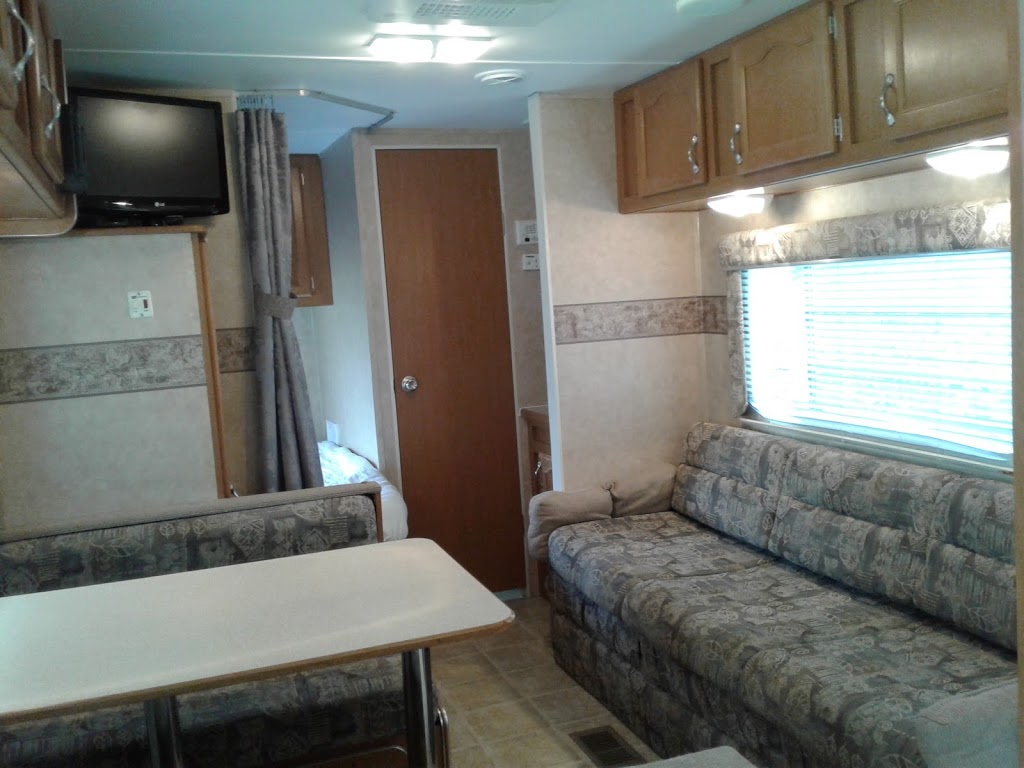 Camp-Along Resort | 100 Ash Ave, Kaleden, BC V0H 1K0, Canada | Phone: (250) 497-5584