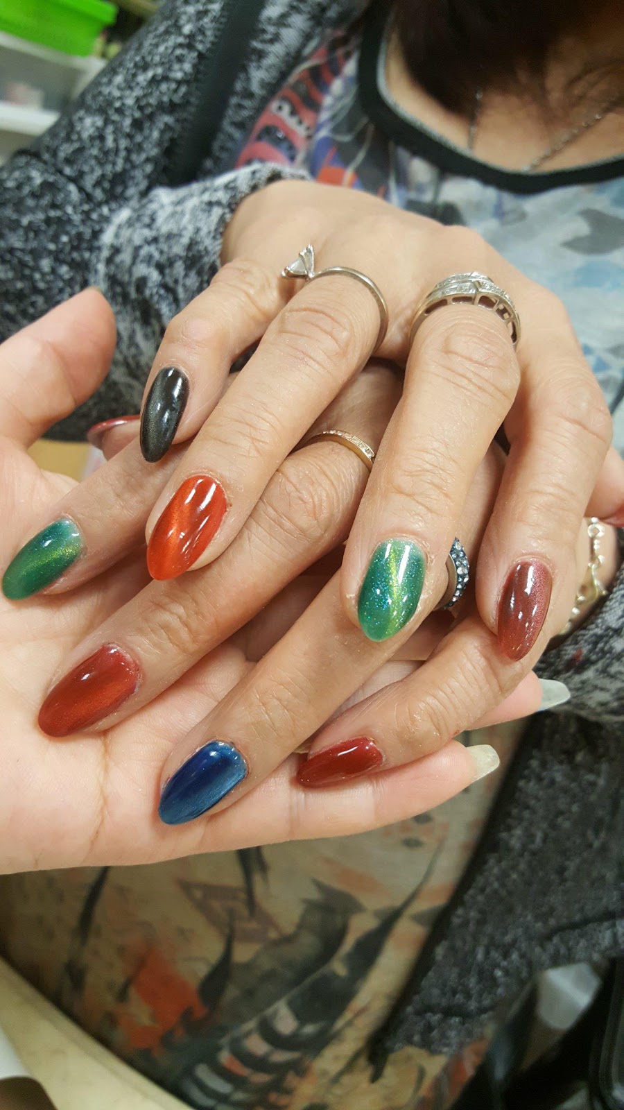 Oakville Nice One Nails | 2501 Third Line, Oakville, ON L6M 5A9, Canada | Phone: (905) 847-2501