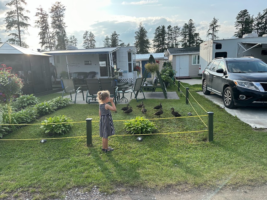 Camping Lac Joly - 901 Chem. du Cap, Saint-Honoré, QC G0V 1L0, Canada