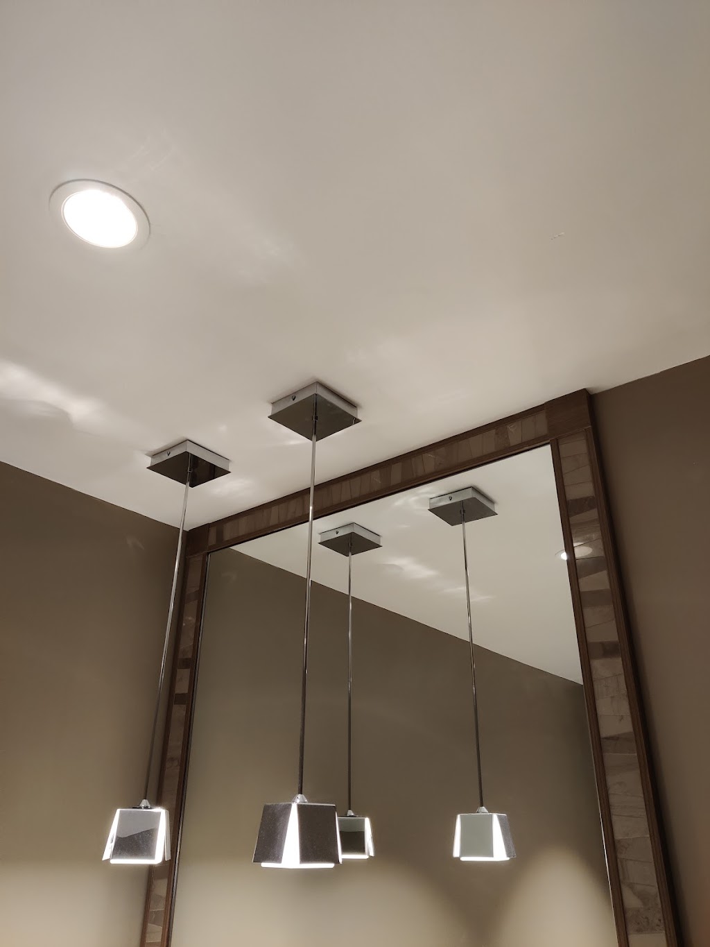 BEE HANDYMAN EXPRESS Inc | 15204 Bannister Rd SE, Calgary, AB T2X 3T4, Canada | Phone: (403) 818-4591