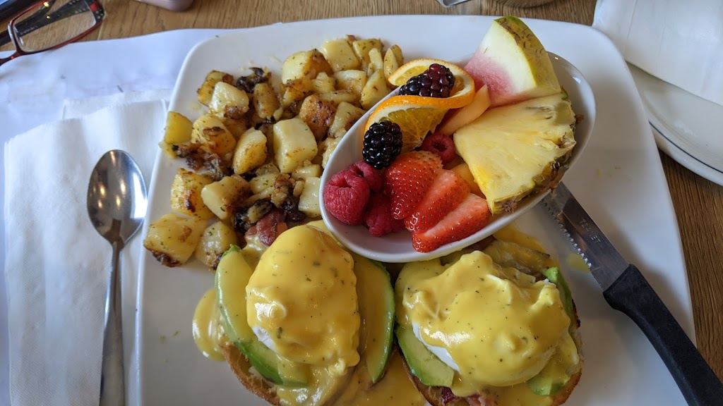 Eggspress Orleans | 1675 Tenth Line Rd, Orléans, ON K1E 3E8, Canada | Phone: (613) 834-1112