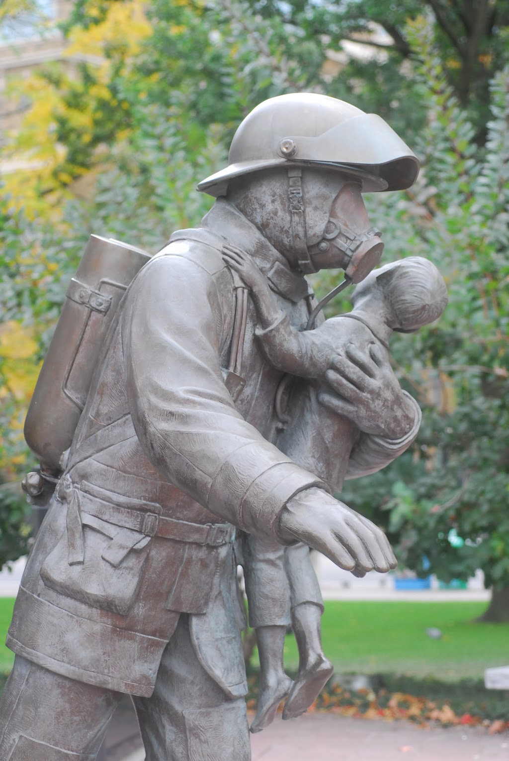 Ontario Fire Fighters Memorial | park | College St, Toronto, ON M5G 1L6, Canada