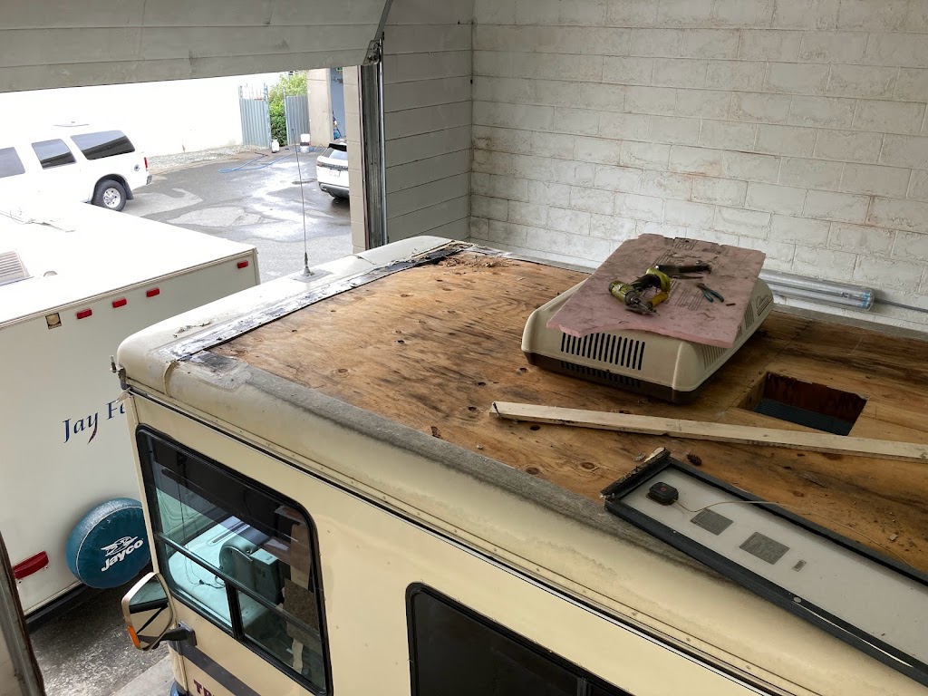 Valley RVs LTD | 31053 Peardonville Rd A, Abbotsford, BC V2T 6K4, Canada | Phone: (604) 768-8676