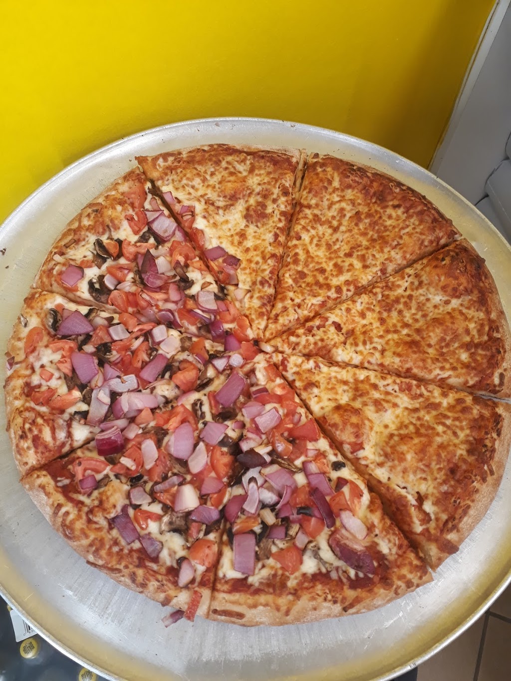 Twice The Deal Pizza | 697 Queenston Rd, Hamilton, ON L8E 5J6, Canada | Phone: (905) 661-0907