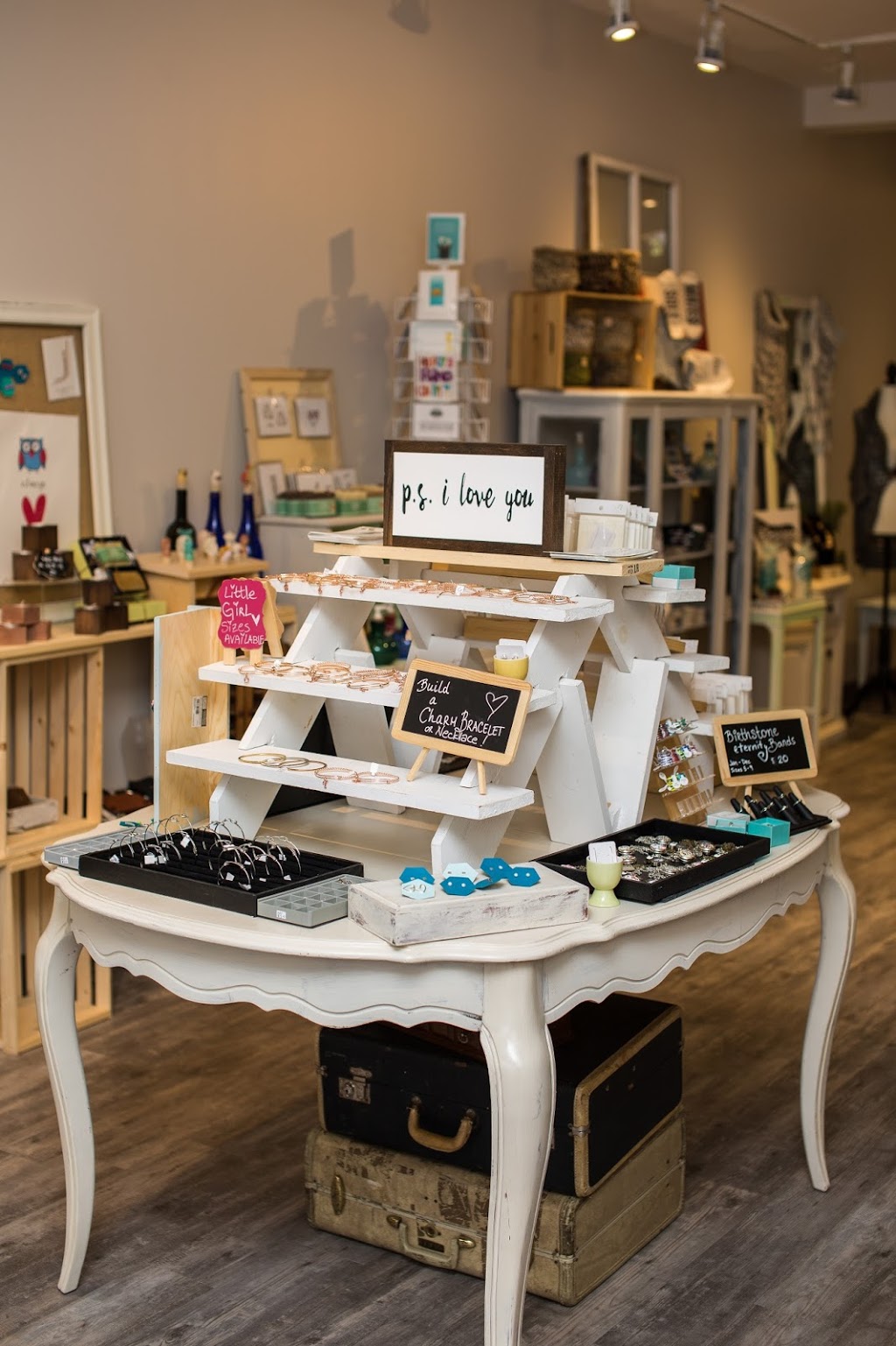 Dove + Arrow | 131 Lakeshore Rd E, Oakville, ON L6J 1H3, Canada | Phone: (905) 339-0999