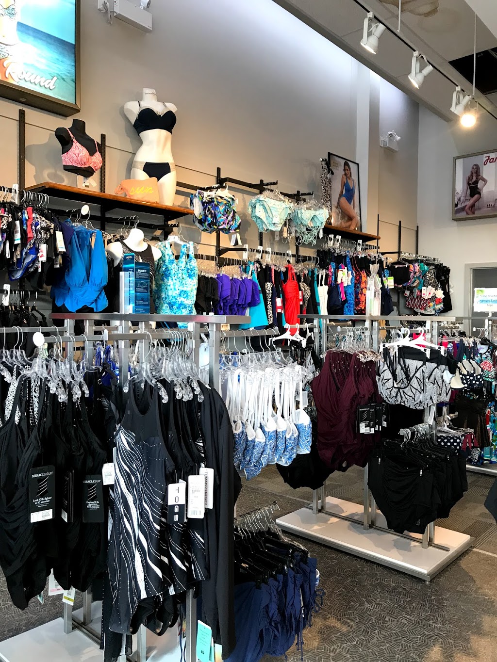 My Top Drawer | 2301 Appleby Line, Burlington, ON L7L 0A2, Canada | Phone: (905) 336-5959