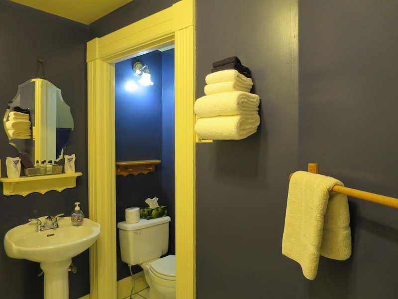 Lunenburg Inn | 26 Dufferin St, Lunenburg, NS B0J 2C0, Canada | Phone: (800) 565-3963