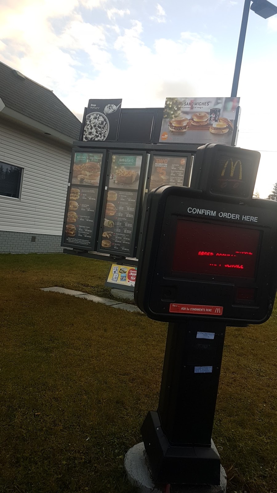 McDonalds | 229 Columbus Dr, Carbonear, NL A1A 3G0, Canada | Phone: (709) 596-5036