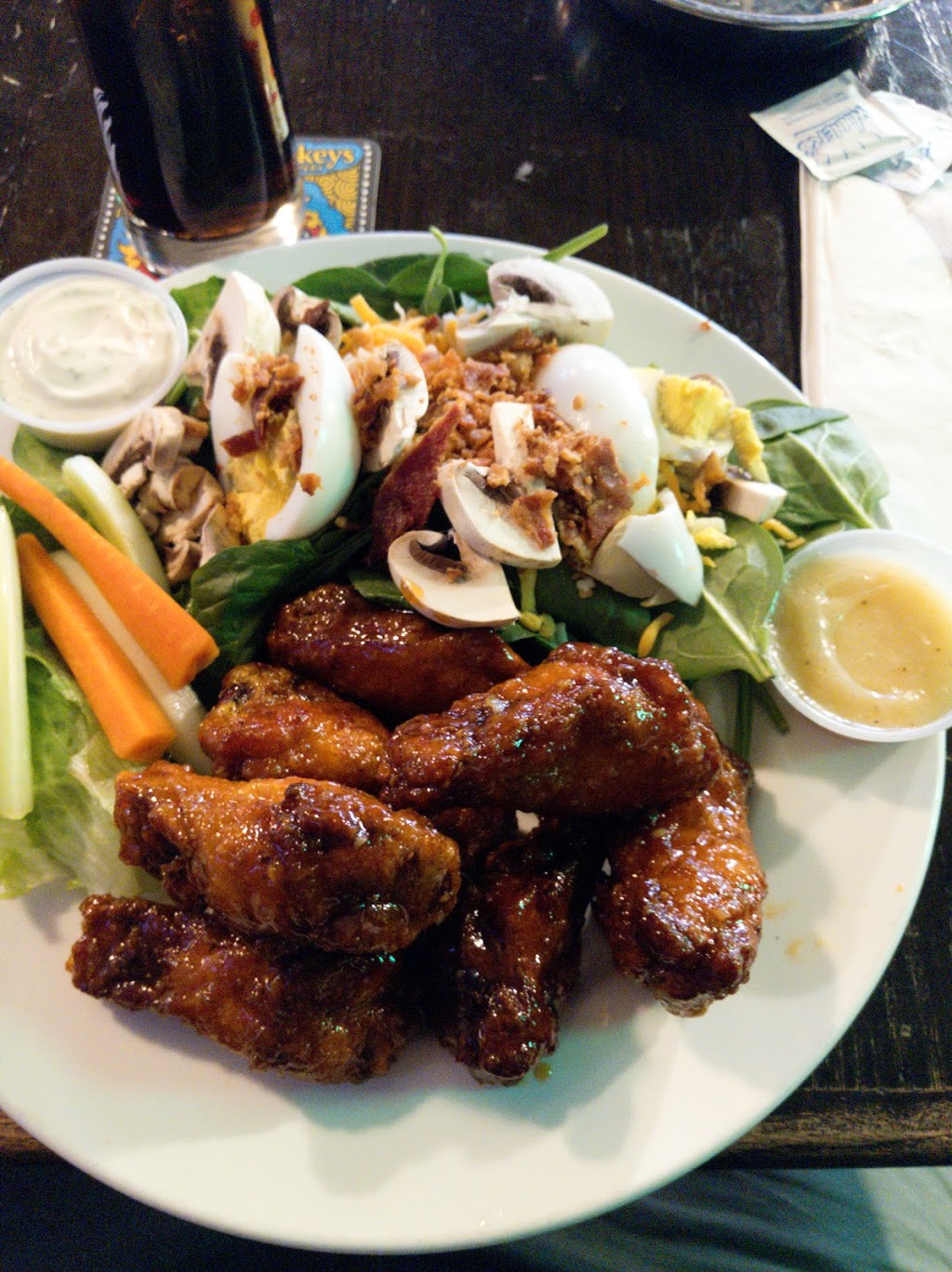 Tobys Pub & Eatery | 411 College St, Toronto, ON M5T 1T1, Canada | Phone: (416) 868-6297