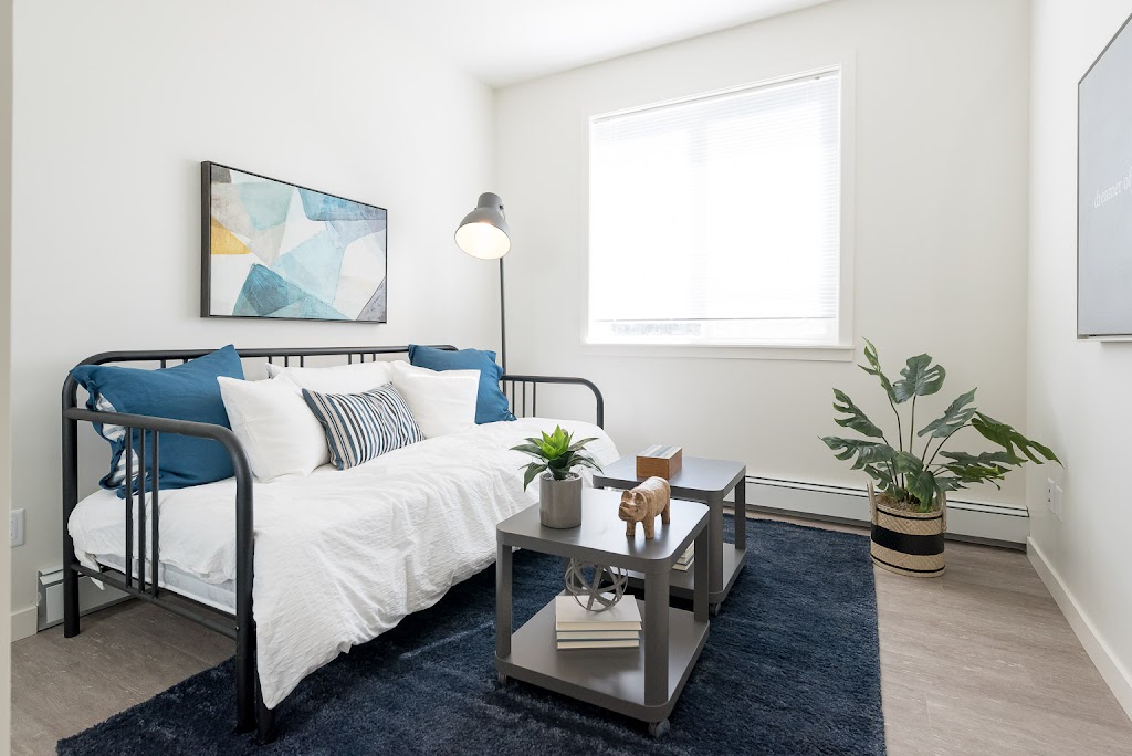 Pinnacle Pointe North | 17814 97 St NW #17804, Edmonton, AB T5Z 2E6, Canada | Phone: (780) 406-4423
