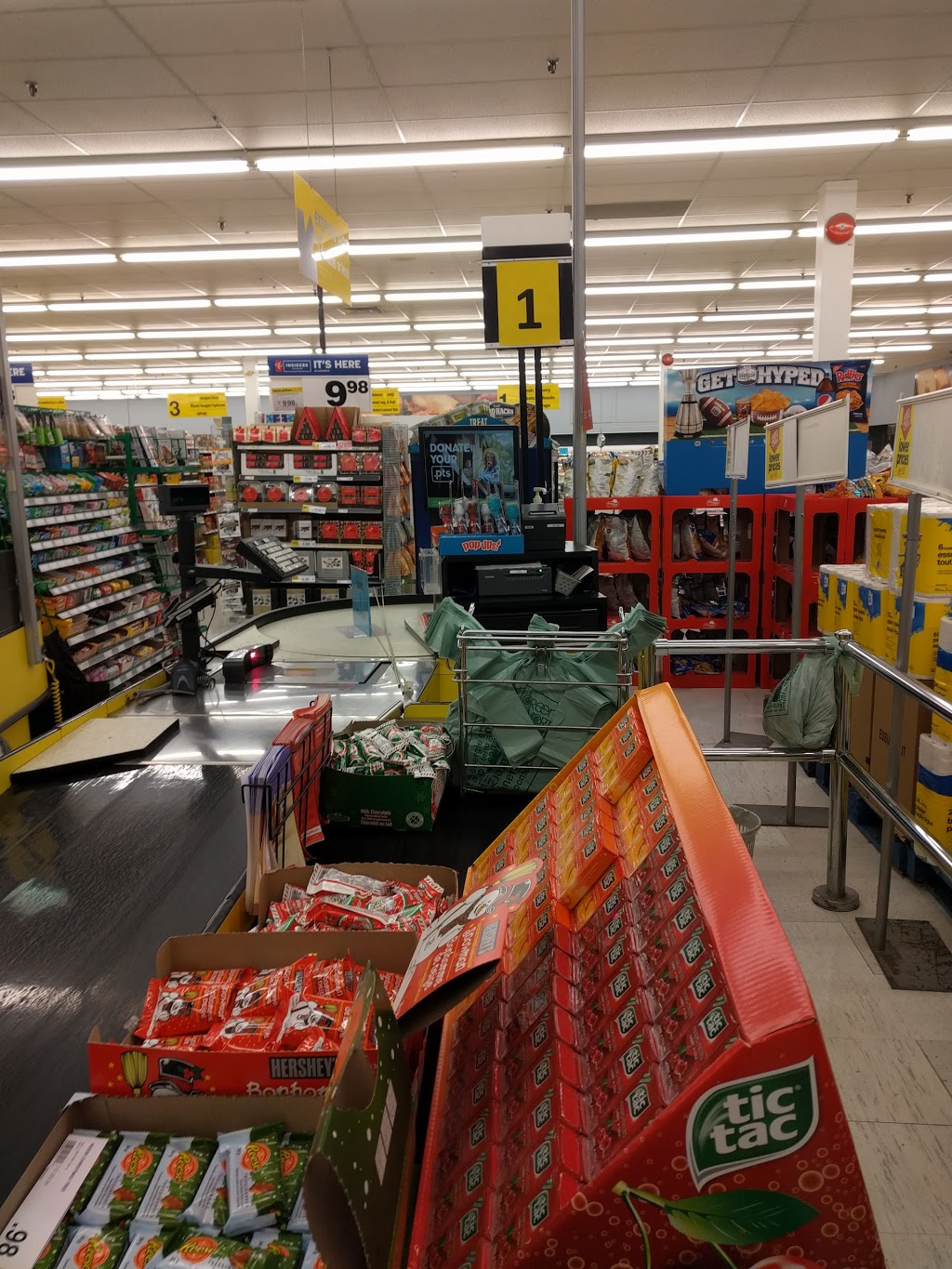 Extra Foods | 366 Main St, Selkirk, MB R1A 2J7, Canada | Phone: (204) 482-2904