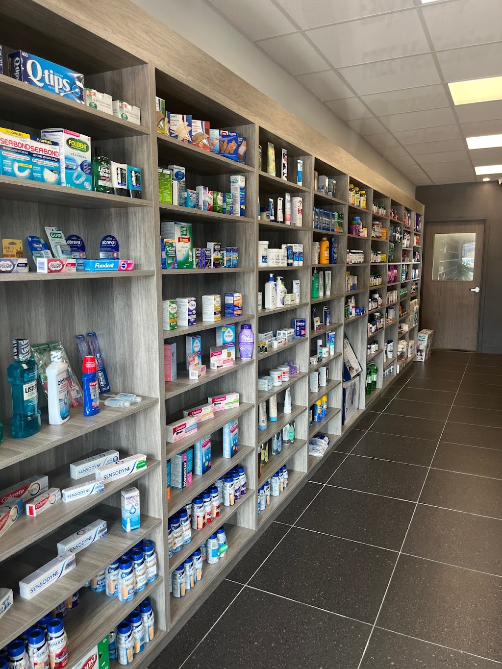 Manotick Place Pharmacy | 5511 Manotick Main St, Manotick, ON K4M 0E2, Canada | Phone: (613) 820-8204