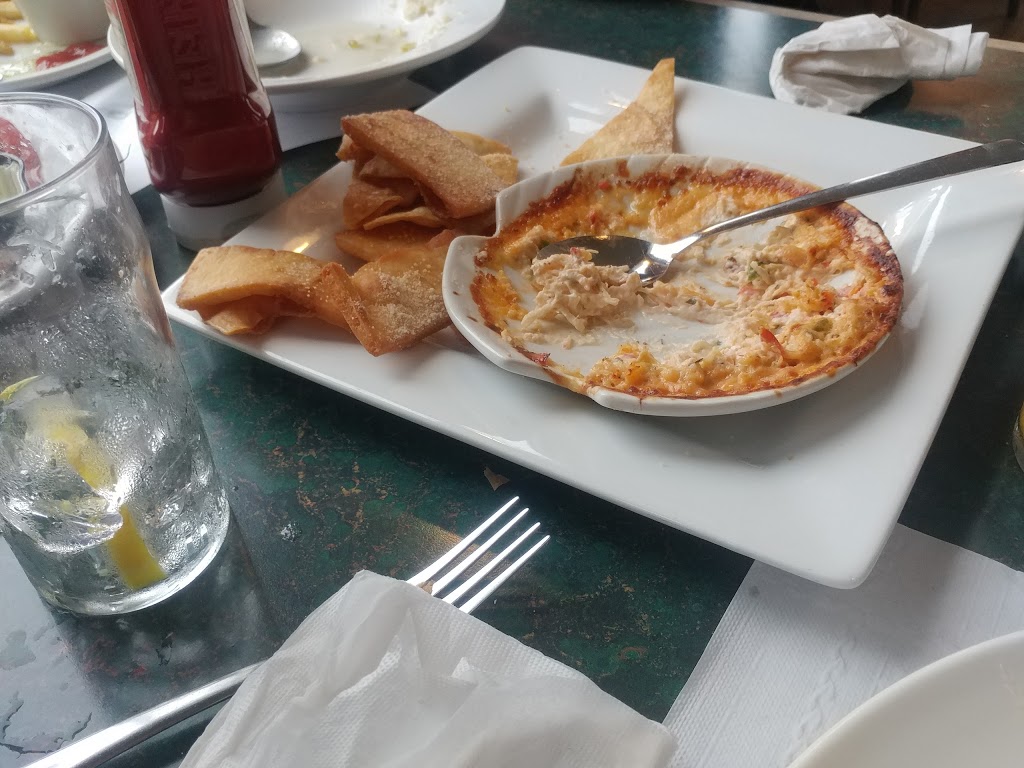 Tides | 8601 Main St, Alma, NB E4H 1N6, Canada | Phone: (506) 887-2313