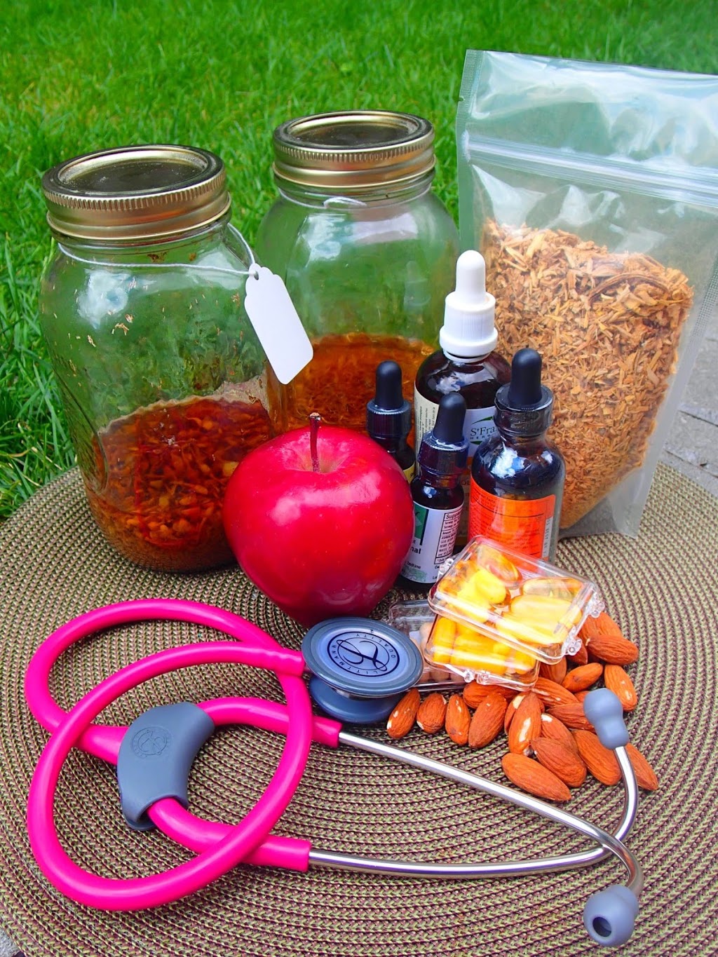 Naturopathic Doctor in Aurora - Jenny Henderson, ND | 15165 Yonge St #2, Aurora, ON L4G 1M1, Canada | Phone: (905) 727-3029
