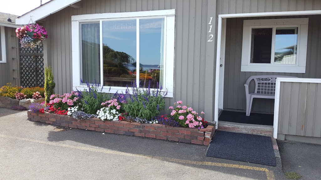 Cedarwood Inn & Suites | 9522 Lochside Dr, Sidney, BC V8L 1N8, Canada | Phone: (250) 656-5551