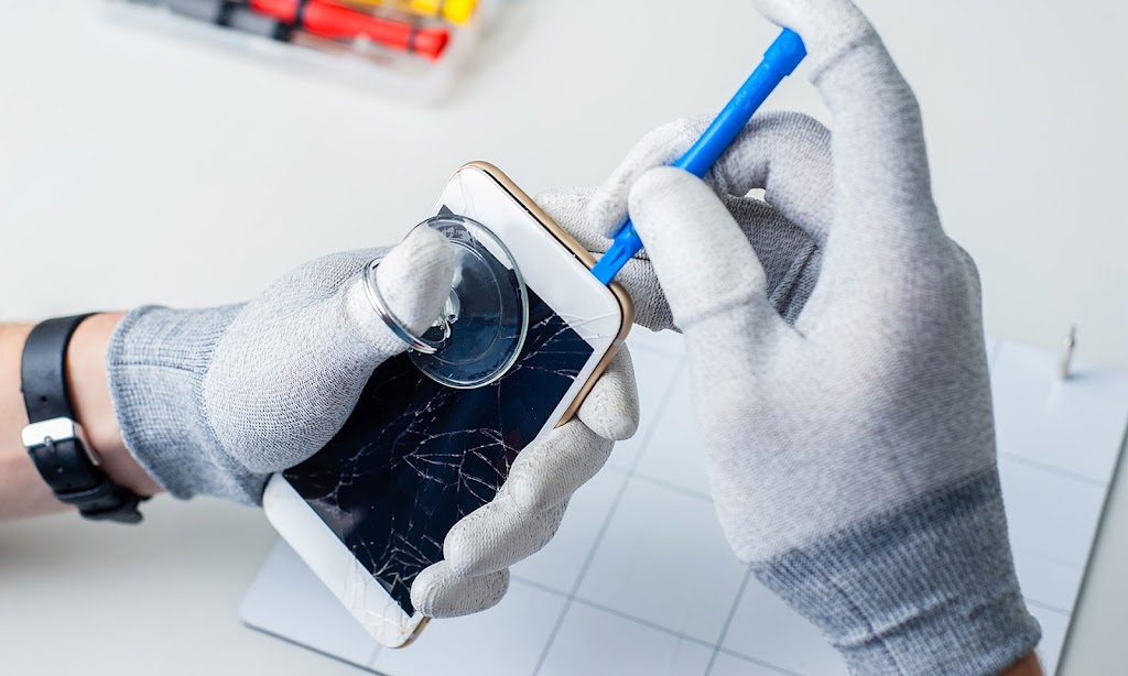 Dr. Phone Fix- South Trail Crossing | 4307 130 Ave SE #219, Calgary, AB T2Z 3V8, Canada | Phone: (403) 457-2227