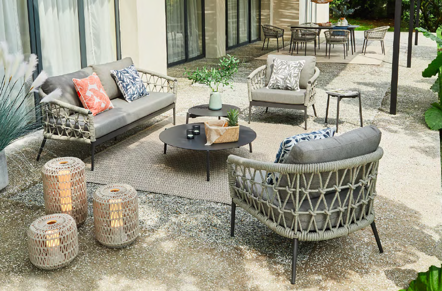 Distinctly Patio | 97 Ardelt Ave #3, Kitchener, ON N2C 2E1, Canada | Phone: (519) 579-7888