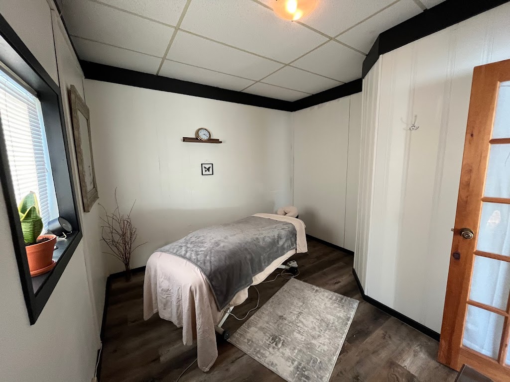 Emily Massingham, RMT | 75 Third St, Lac du Bonnet, MB R0E 1A0, Canada | Phone: (204) 333-1923