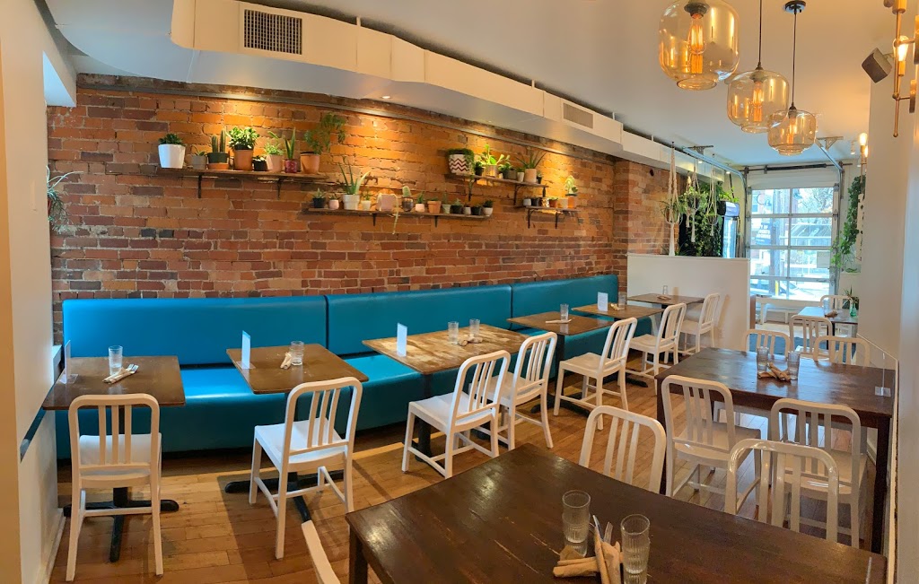 Live Organic Food Bar | 264 Dupont St, Toronto, ON M5R 1V7, Canada | Phone: (416) 515-2002