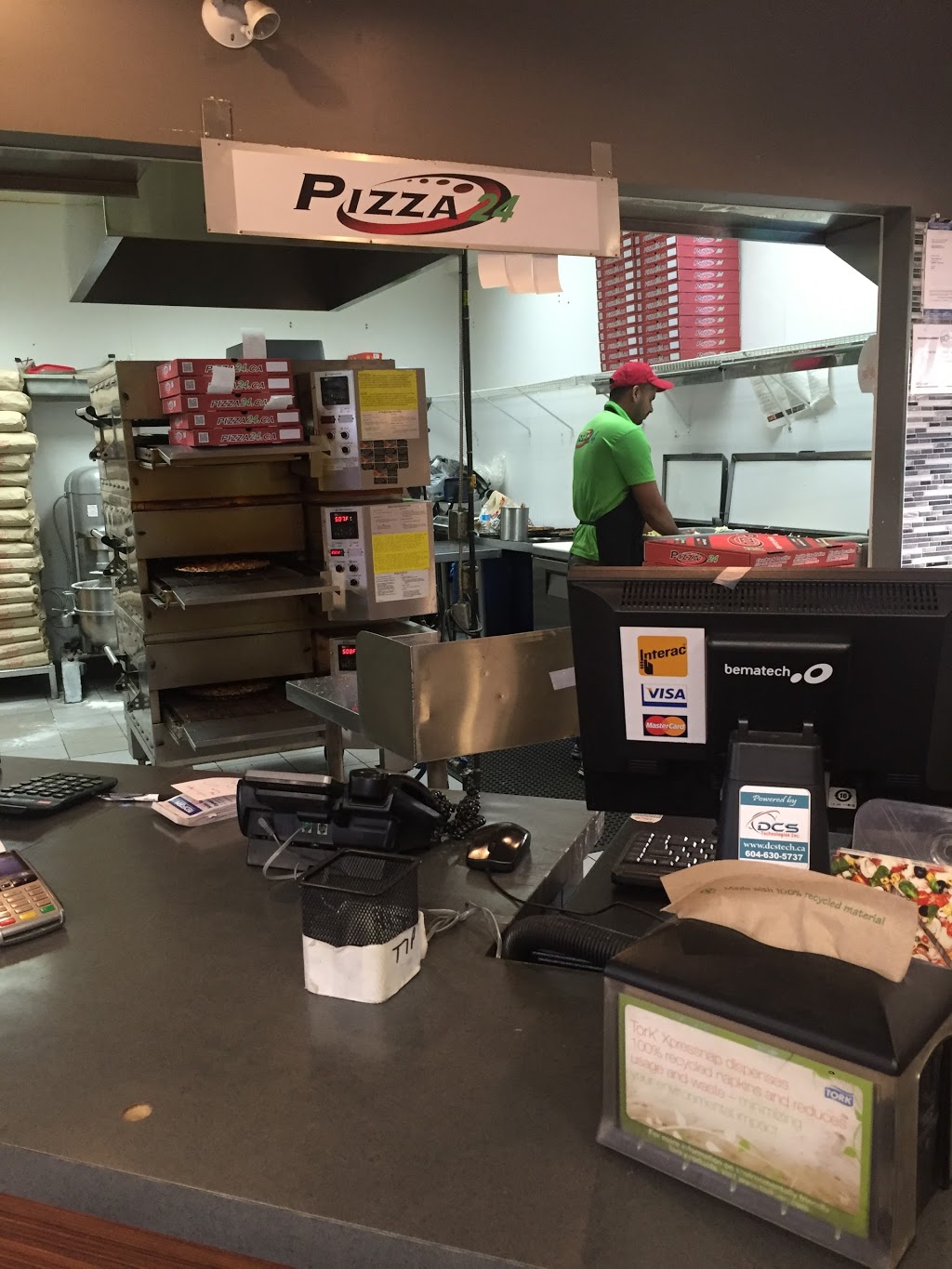 Pizza24 | 30419 Blueridge Dr, Abbotsford, BC V2T 0B1, Canada | Phone: (604) 746-5100