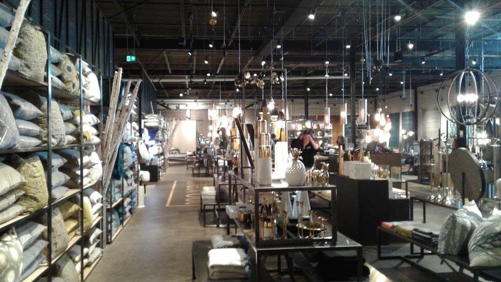 Elte | 80 Ronald Ave, York, ON M6E 5A2, Canada | Phone: (416) 785-7885