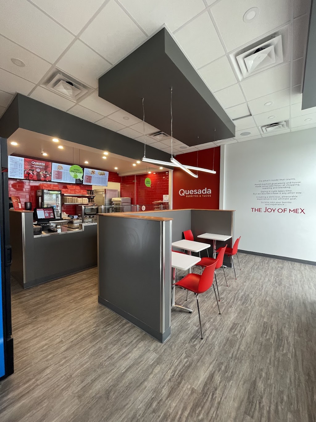 Quesada Burritos & Tacos | 2404 50 Ave, Red Deer, AB T4R 1M3, Canada | Phone: (825) 221-0982