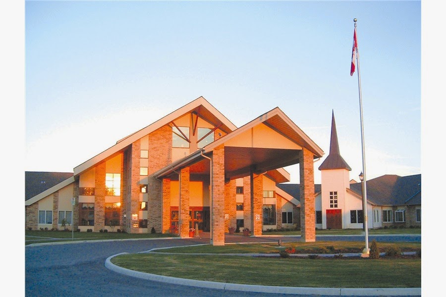 Chartwell Royal Oak Long Term Care Residence | 1750 Division St N, Kingsville, ON N9Y 4G7, Canada | Phone: (519) 733-9303