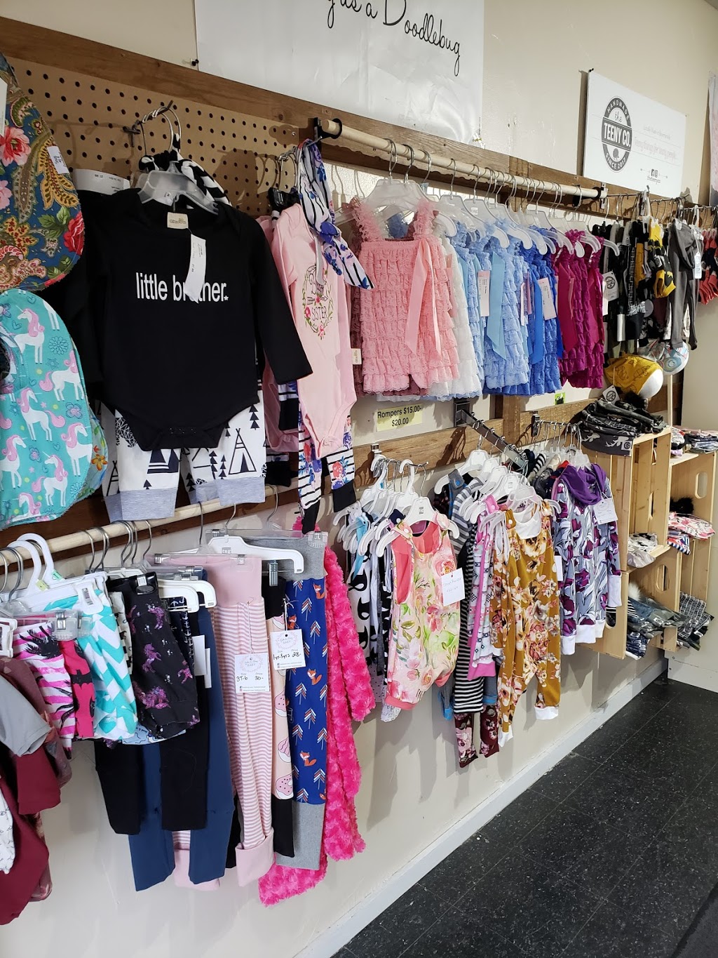 The Bees Knees Childrens Boutique & Kawartha Dairy Ice Cream | 75 King St W, Bowmanville, ON L1C 1R2, Canada | Phone: (905) 697-3256