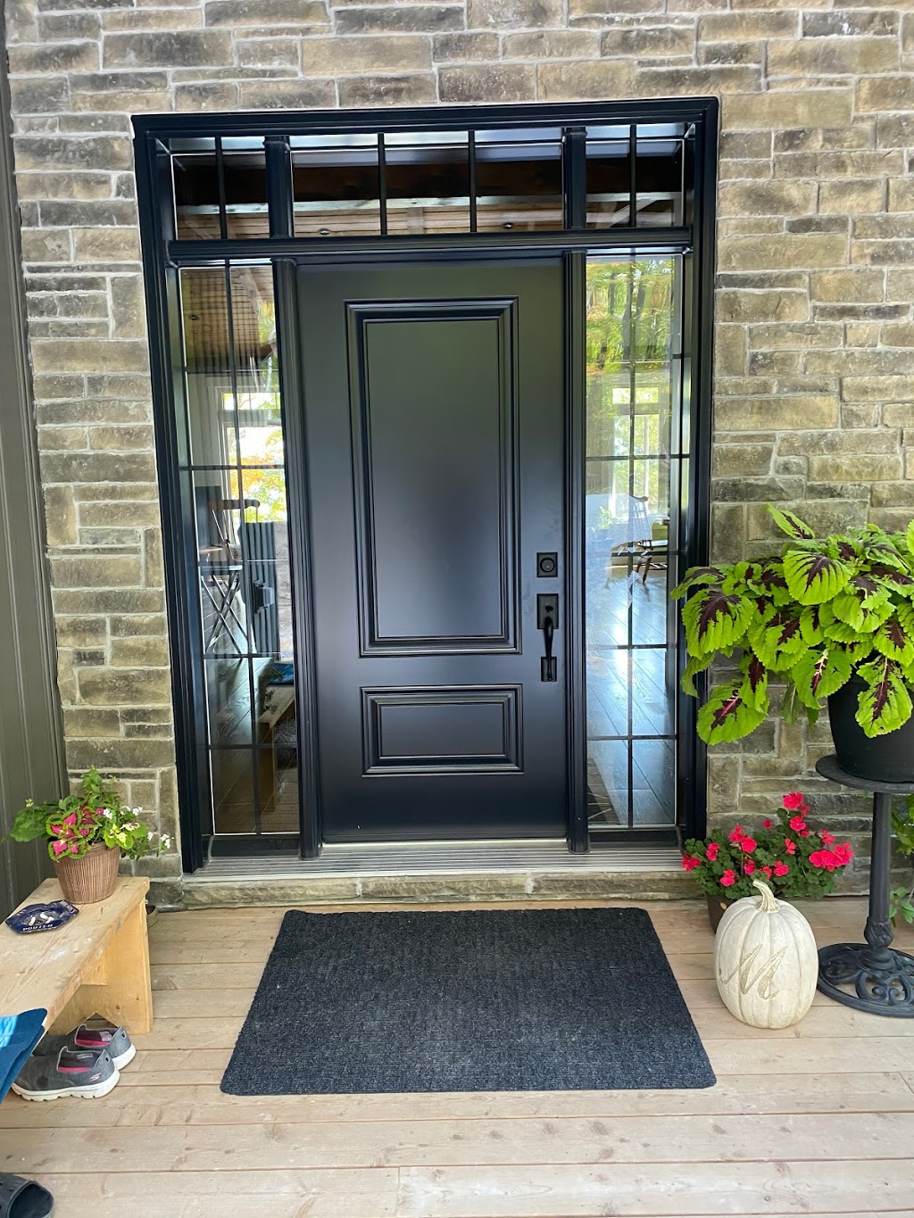Connor Windows Doors & Sunrooms | 1720 Chemong Rd, Peterborough, ON K9J 6X2, Canada | Phone: (705) 743-6006