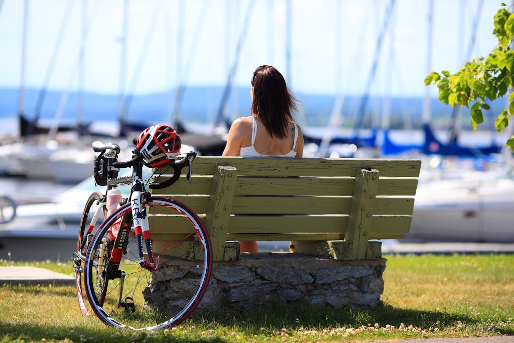 Maison Du Velo | 854 Rue Arthur, Roberval, QC G8H 2M7, Canada | Phone: (418) 719-0653