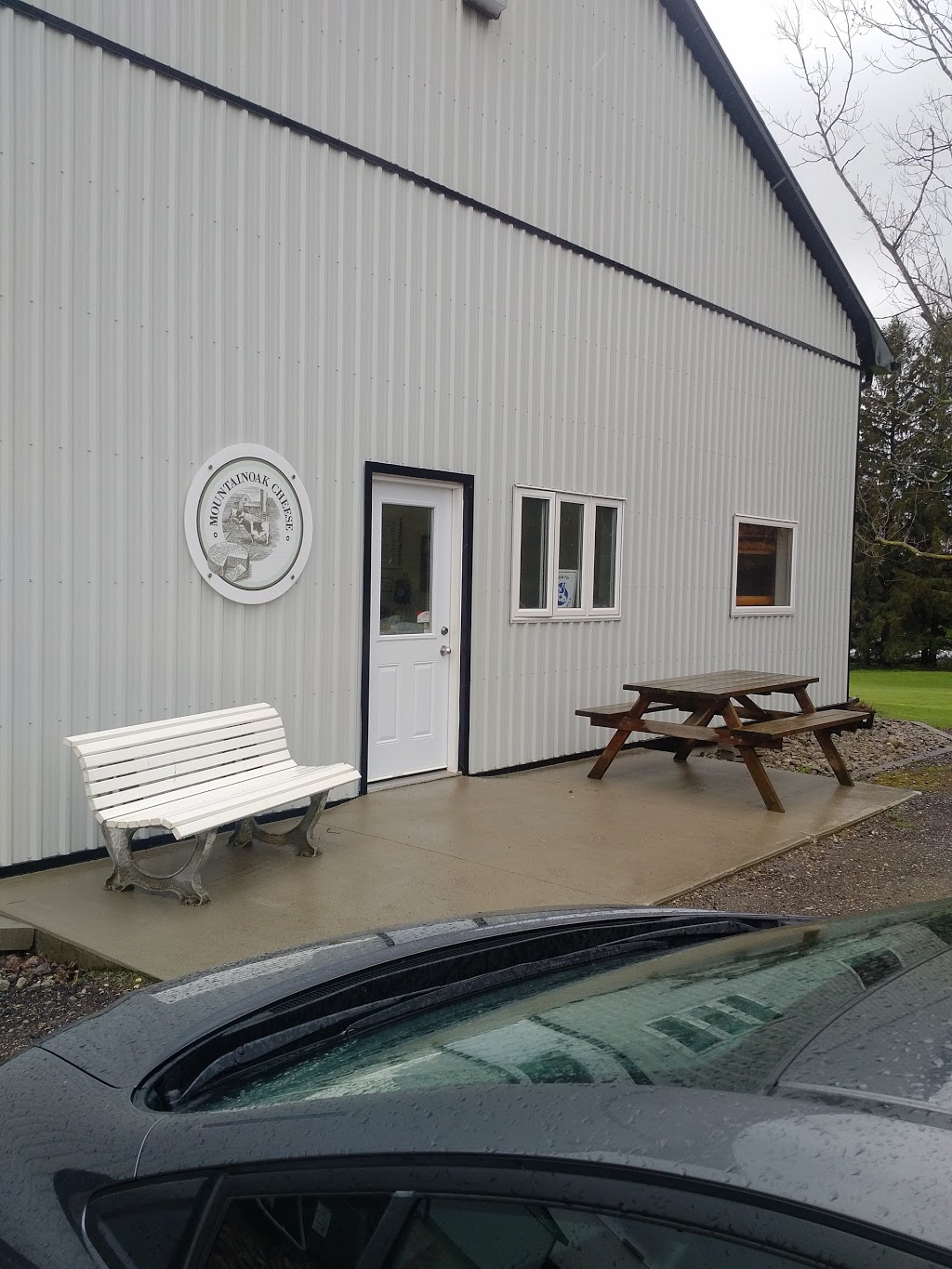 Mountainoak Cheese Ltd | 3165 Huron Road, New Hamburg, ON N3A 3C3, Canada | Phone: (519) 662-4967