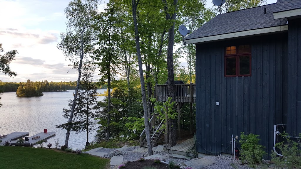 Lulus Repose | 47 Agamiing Ln, Magnetawan, ON P0A 1P0, Canada | Phone: (866) 323-6698