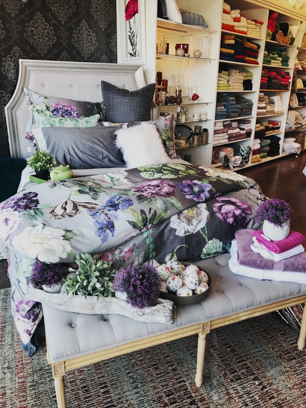 Bella Casa Design Centre Ltd | 9646 142 St NW, Edmonton, AB T5N 4B2, Canada | Phone: (780) 437-4190