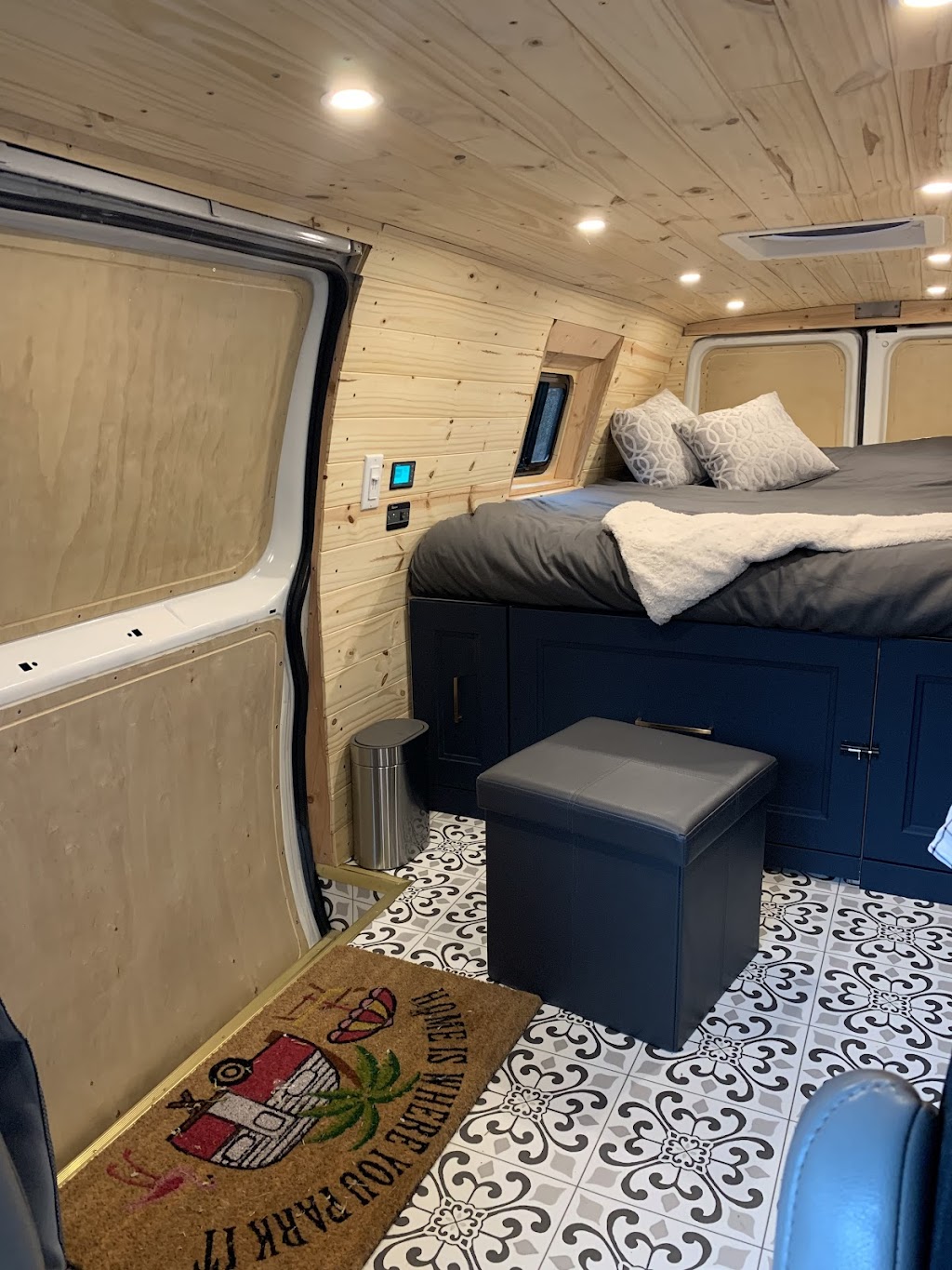 Q Campervans | 2226 St Johns St, Port Moody, BC V3H 2Y9, Canada | Phone: (778) 858-8863